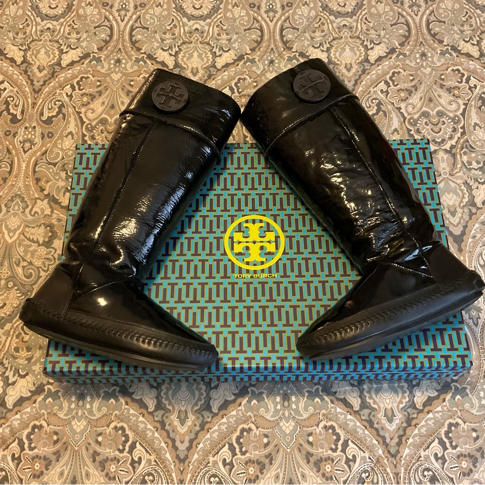 Mint Tory Burch Amelie Tall Shearling Patent Boots Women’s Sz 7